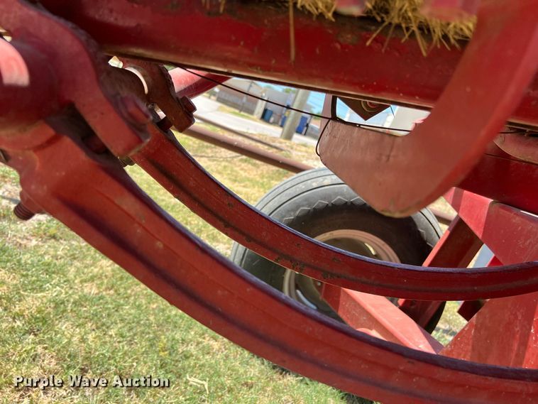 image for item DN3129 1997 Case IH 8545  small square baler