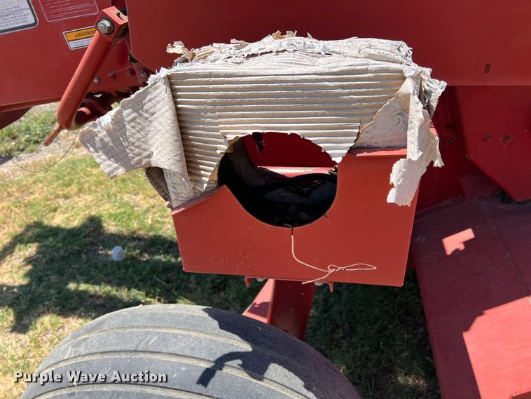 image for item DN3129 1997 Case IH 8545  small square baler
