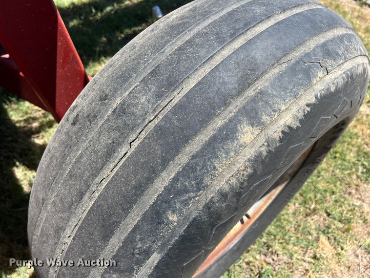 image for item DN3129 1997 Case IH 8545  small square baler