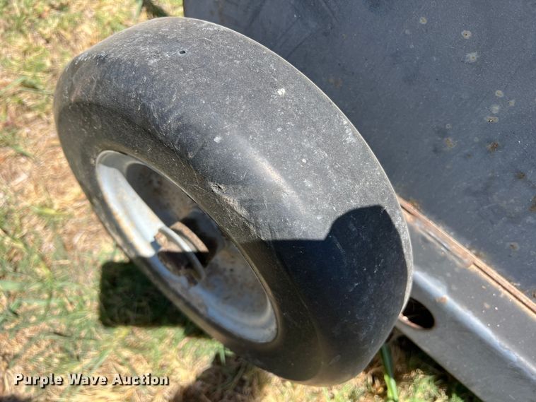 image for item DN3129 1997 Case IH 8545  small square baler