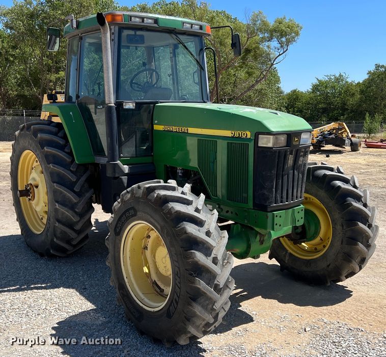 image for item DN3130 1997 John Deere 7810  MFWD tractor