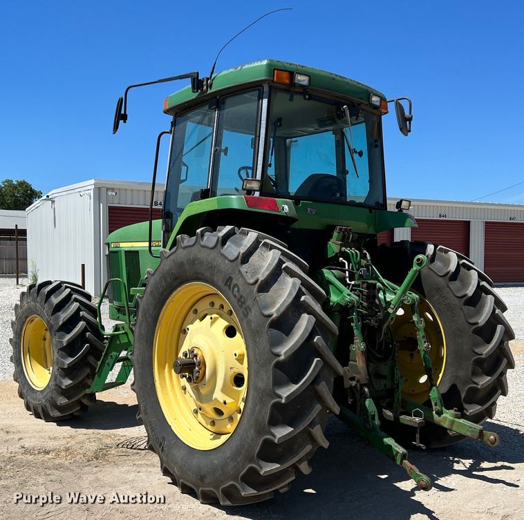 image for item DN3130 1997 John Deere 7810  MFWD tractor