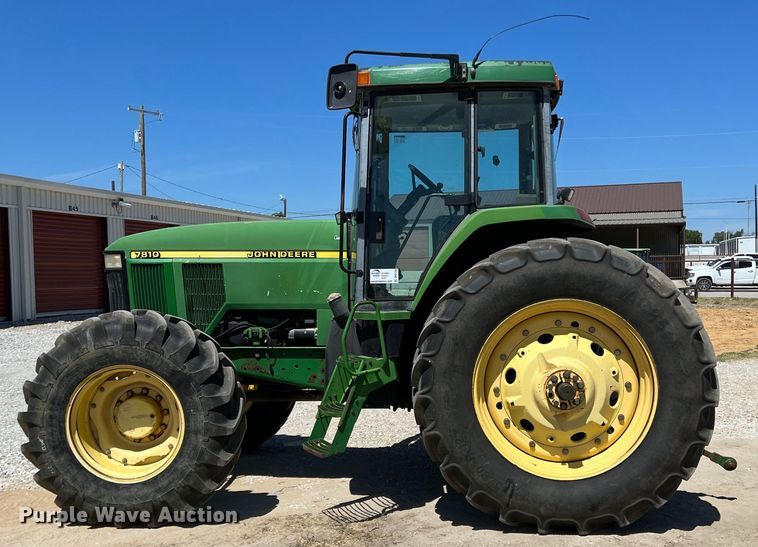 image for item DN3130 1997 John Deere 7810  MFWD tractor