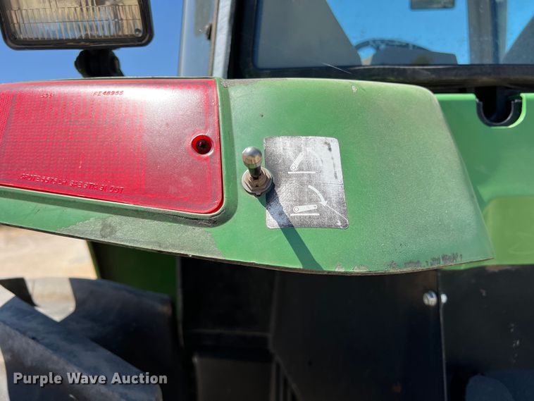 image for item DN3130 1997 John Deere 7810  MFWD tractor