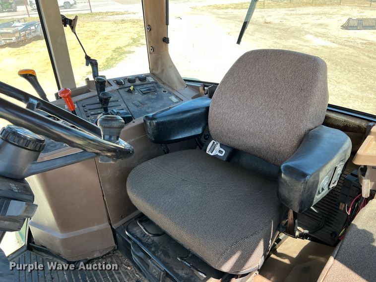 image for item DN3130 1997 John Deere 7810  MFWD tractor