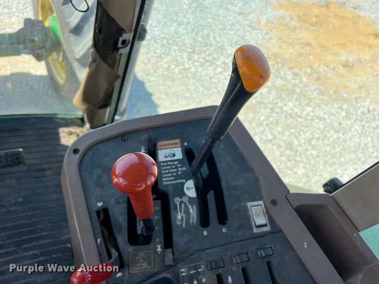 image for item DN3130 1997 John Deere 7810  MFWD tractor