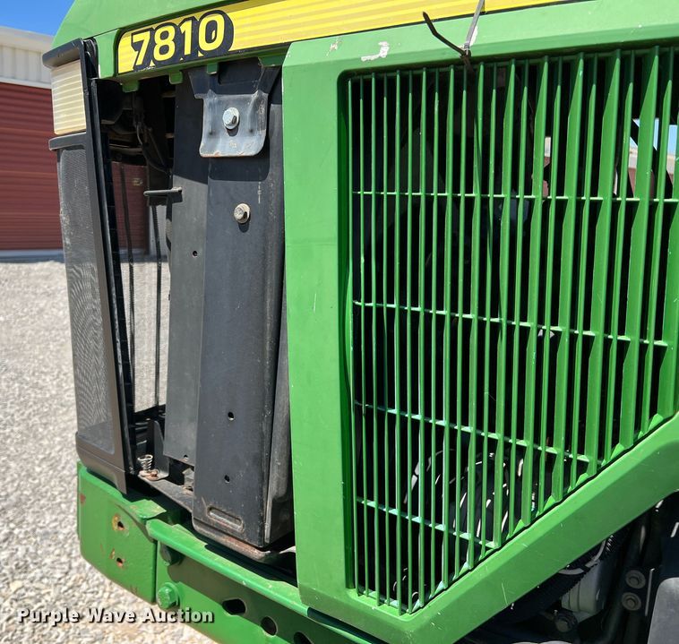 image for item DN3130 1997 John Deere 7810  MFWD tractor