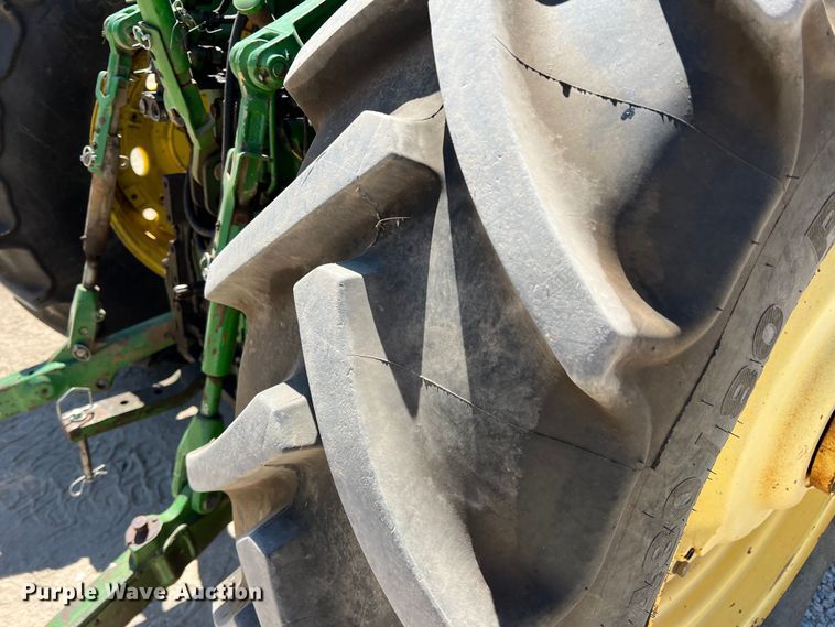 image for item DN3130 1997 John Deere 7810  MFWD tractor