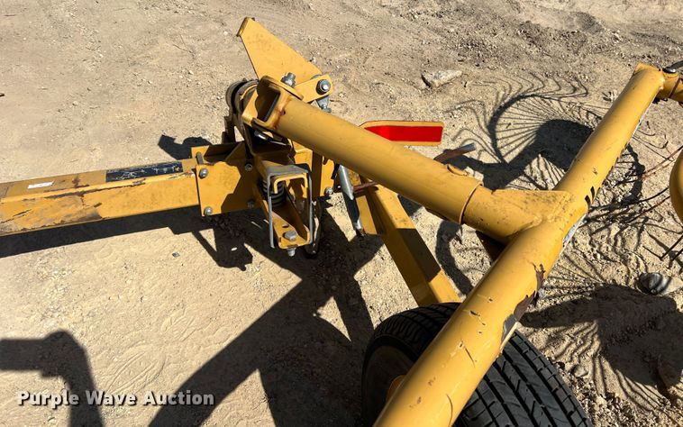 image for item DN3131 Vermeer WR20  hay rake