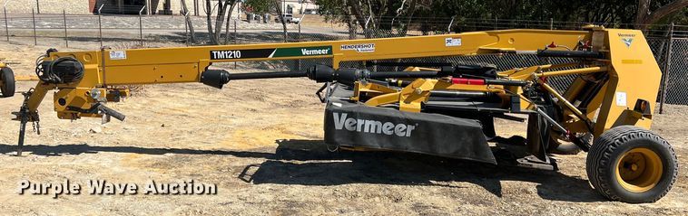 image for item DN3132 2019 Vermeer TM1210  disc mower