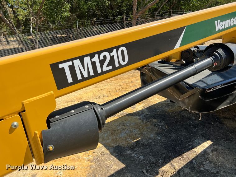 image for item DN3132 2019 Vermeer TM1210  disc mower