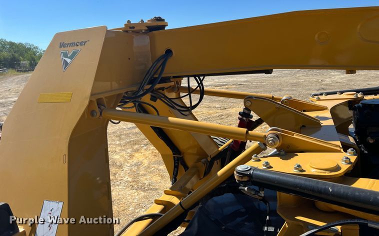 image for item DN3132 2019 Vermeer TM1210  disc mower
