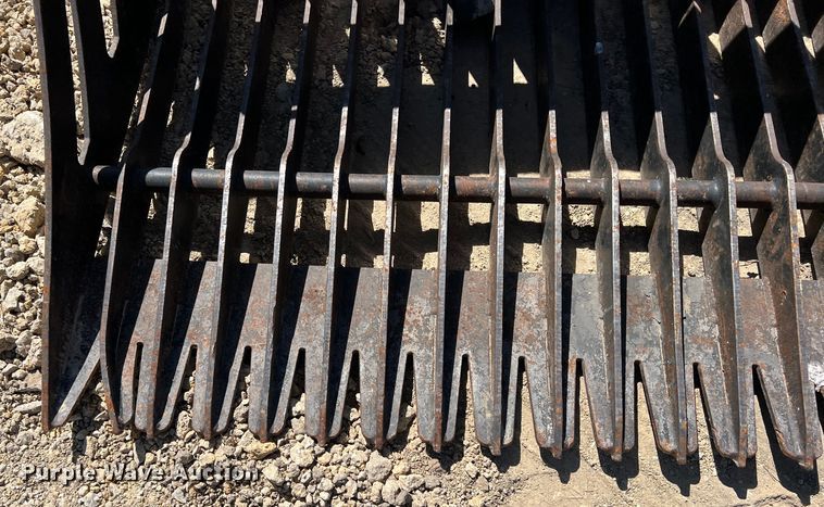 image for item DN3135 CL-4  skid steer rock bucket