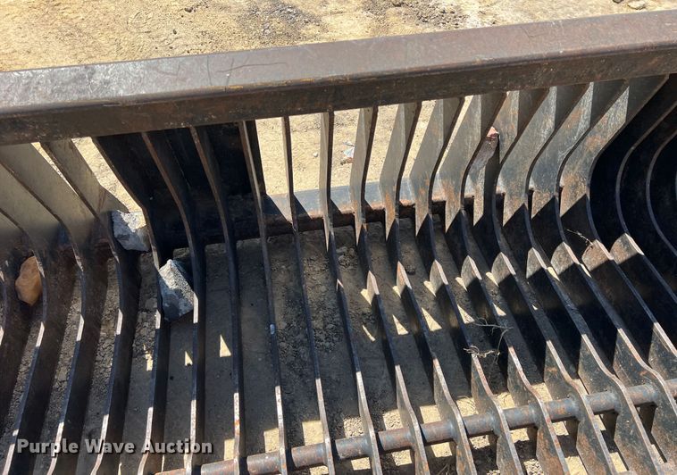 image for item DN3135 CL-4  skid steer rock bucket