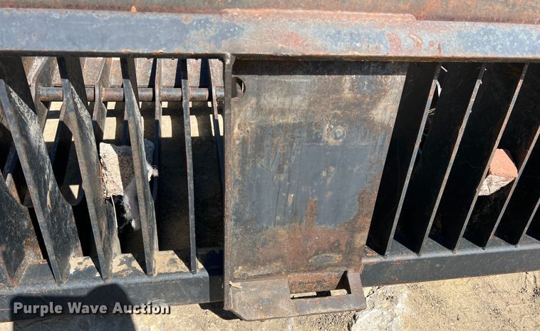 image for item DN3135 CL-4  skid steer rock bucket