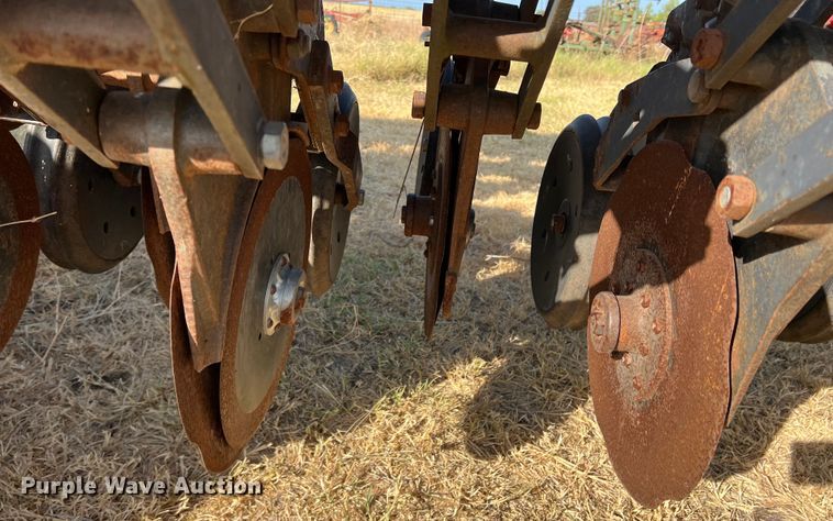 image for item DN3146 Krause 5430  no-till grain drill