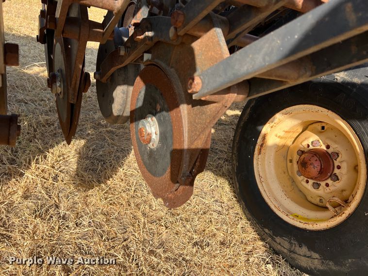 image for item DN3146 Krause 5430  no-till grain drill