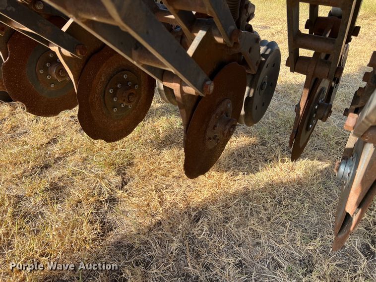 image for item DN3146 Krause 5430  no-till grain drill