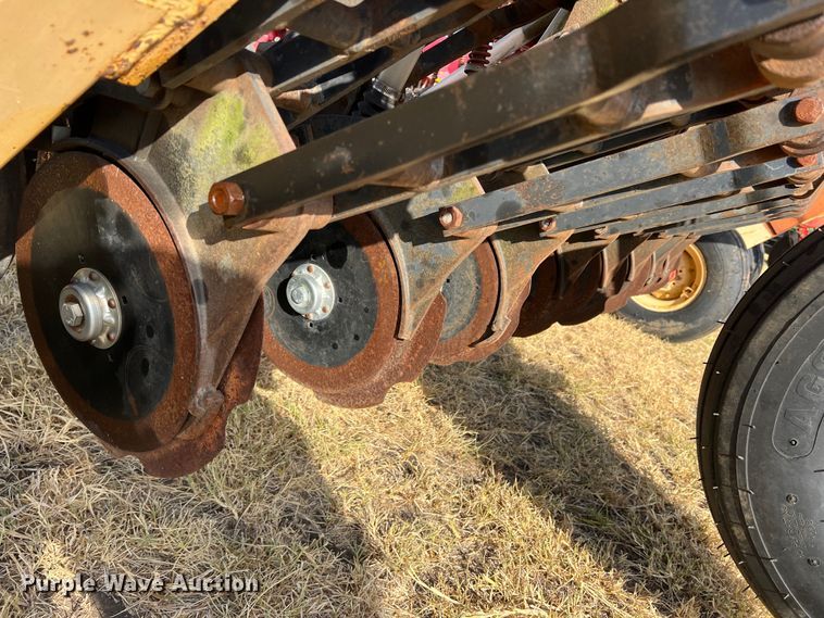 image for item DN3146 Krause 5430  no-till grain drill
