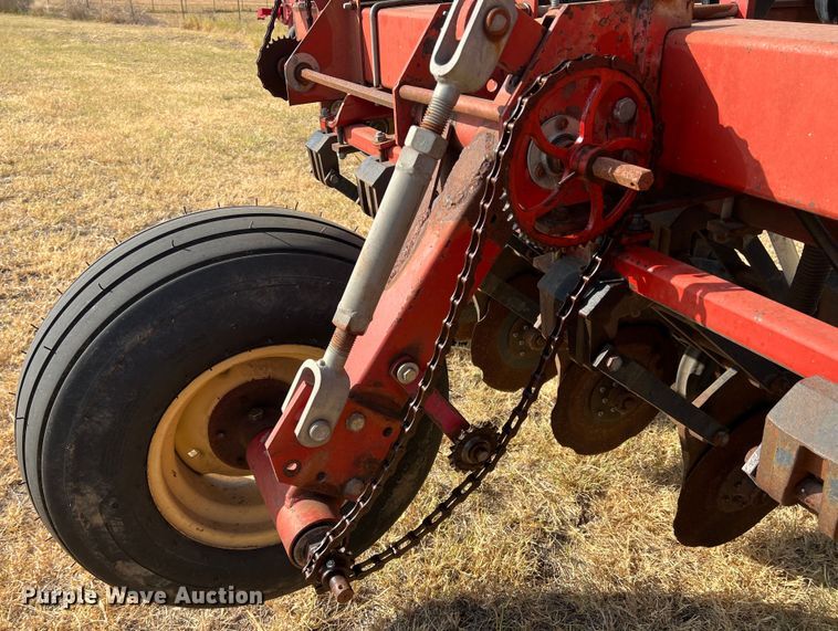 image for item DN3146 Krause 5430  no-till grain drill