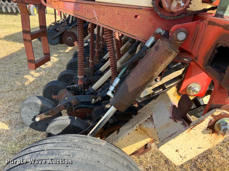 image for item DN3146 Krause 5430  no-till grain drill