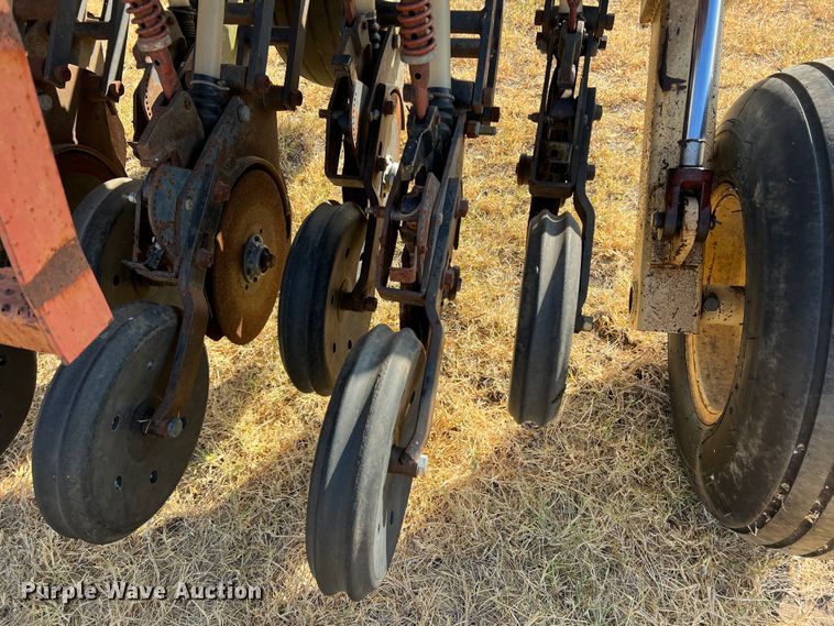 image for item DN3146 Krause 5430  no-till grain drill