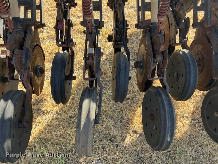 image for item DN3146 Krause 5430  no-till grain drill