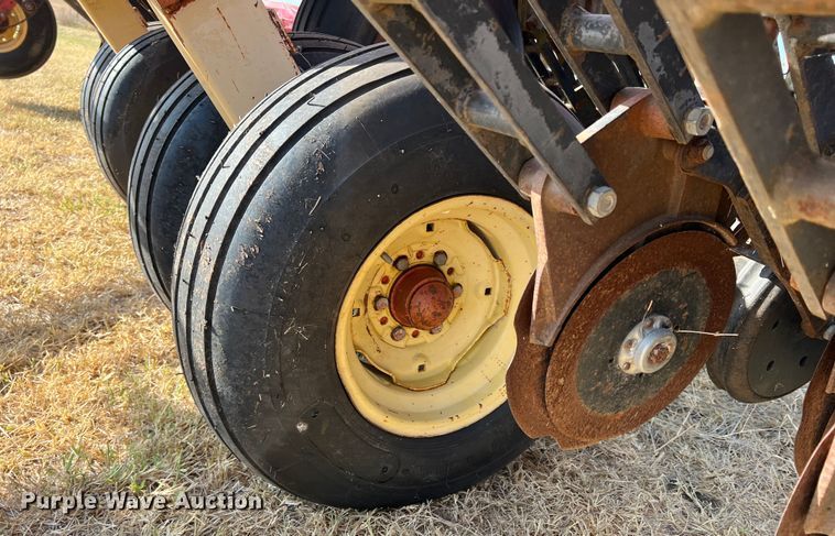 image for item DN3146 Krause 5430  no-till grain drill