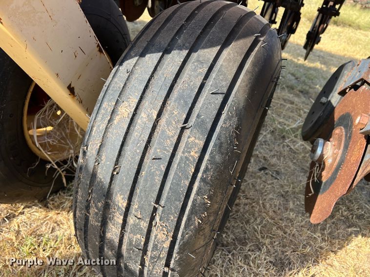 image for item DN3146 Krause 5430  no-till grain drill