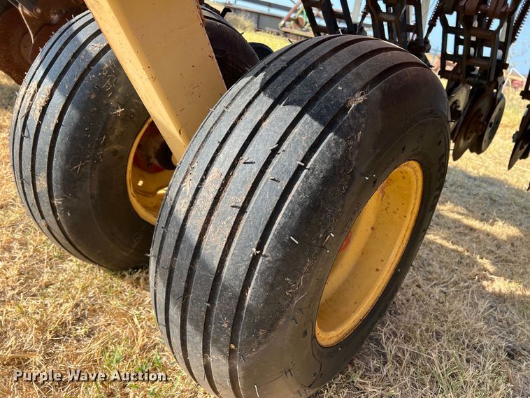 image for item DN3146 Krause 5430  no-till grain drill