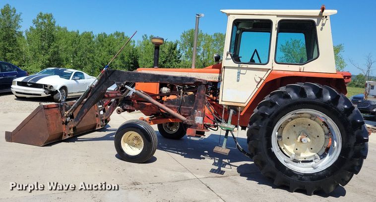 image for item DN4059 1967 Allis Chalmers 190XT  tractor