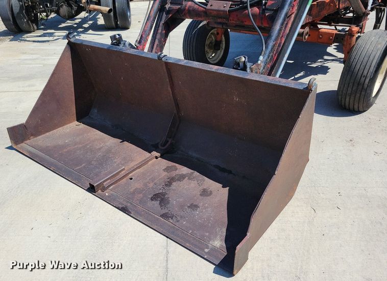 image for item DN4059 1967 Allis Chalmers 190XT  tractor