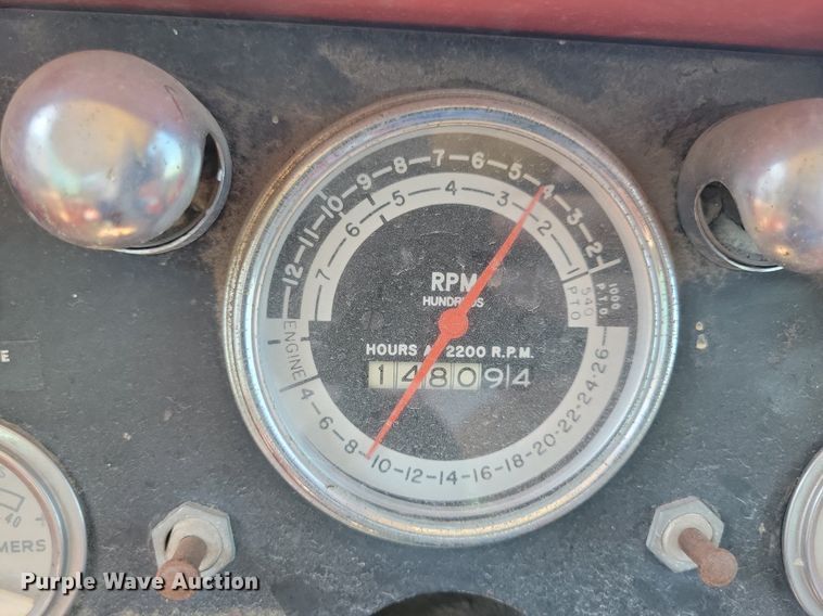 image for item DN4059 1967 Allis Chalmers 190XT  tractor