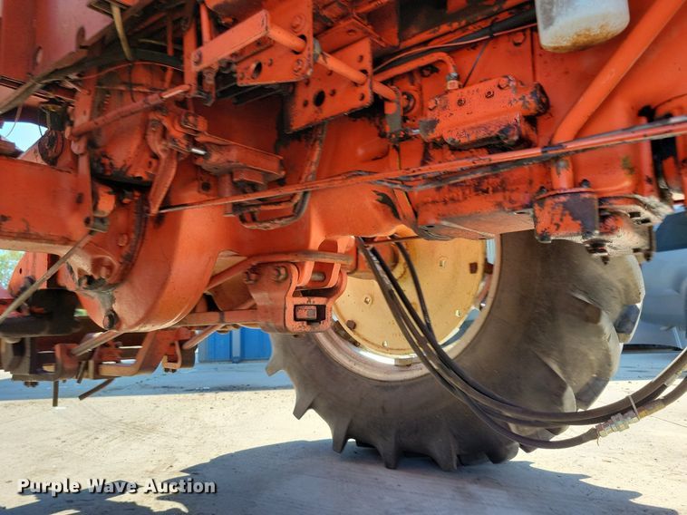 image for item DN4059 1967 Allis Chalmers 190XT  tractor