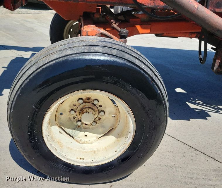 image for item DN4059 1967 Allis Chalmers 190XT  tractor