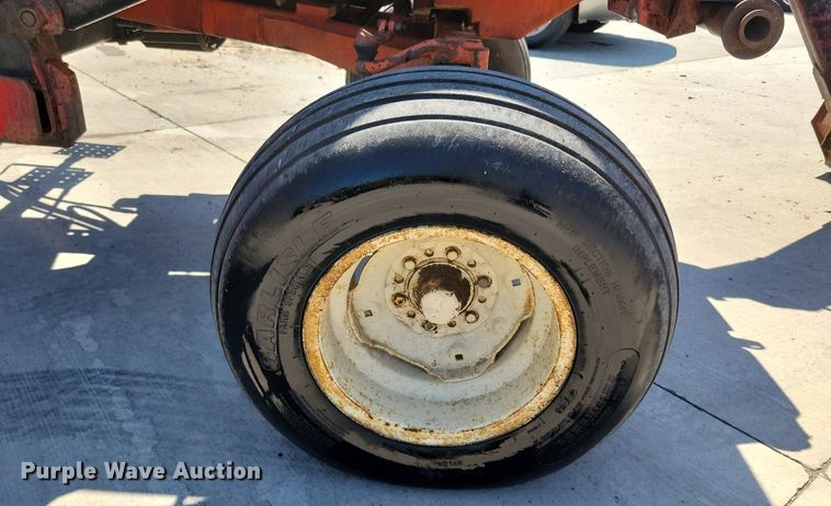 image for item DN4059 1967 Allis Chalmers 190XT  tractor