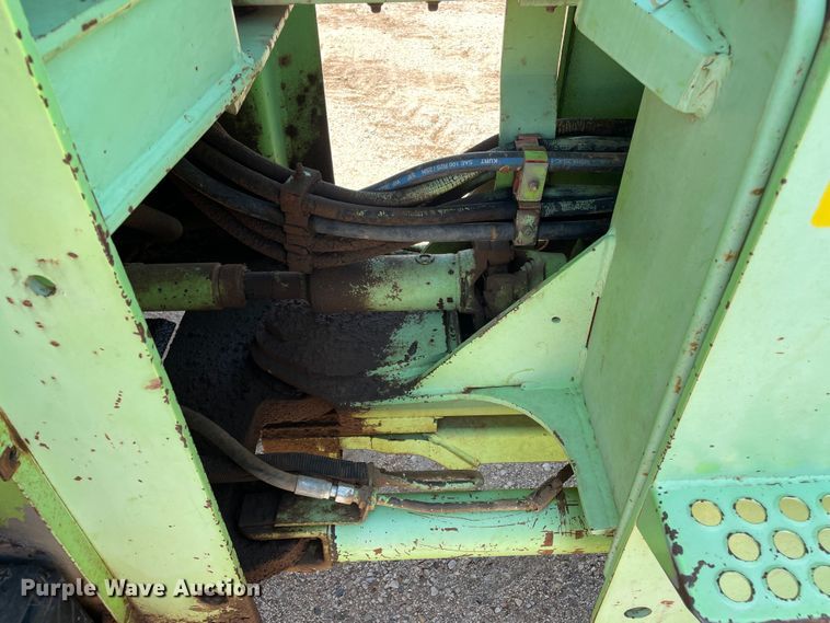 image for item DN4740 1985 Steiger Cougar KR-1280  4WD tractor