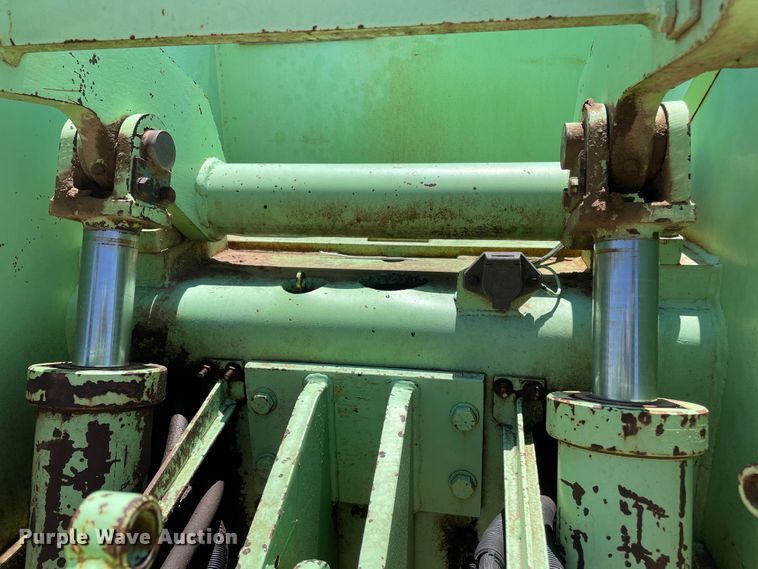 image for item DN4740 1985 Steiger Cougar KR-1280  4WD tractor