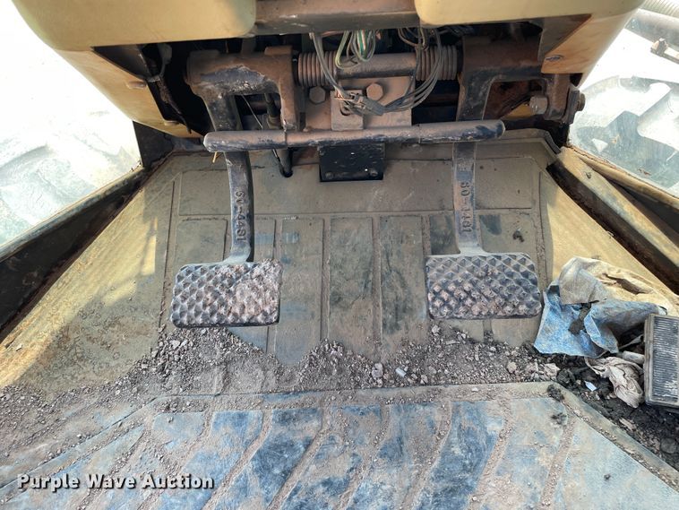 image for item DN4740 1985 Steiger Cougar KR-1280  4WD tractor