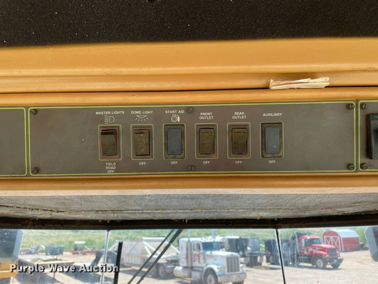 image for item DN4740 1985 Steiger Cougar KR-1280  4WD tractor