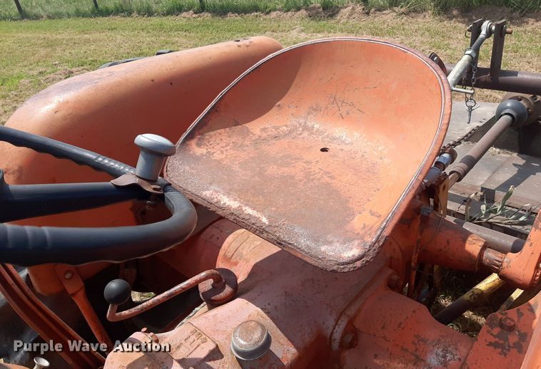image for item DO3061 Allis Chalmers  tractor