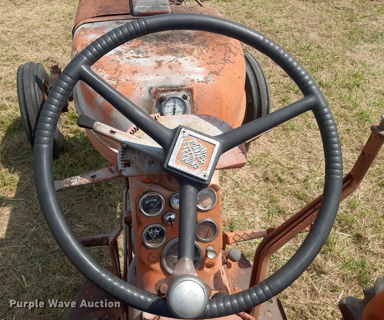 image for item DO3061 Allis Chalmers  tractor