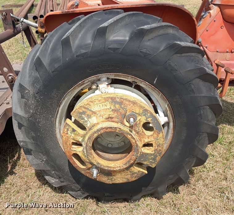 image for item DO3061 Allis Chalmers  tractor