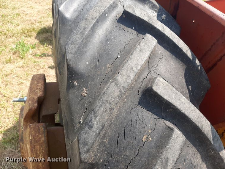 image for item DO3061 Allis Chalmers  tractor