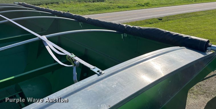 image for item DP2049 2008 J&M 1000  grain cart