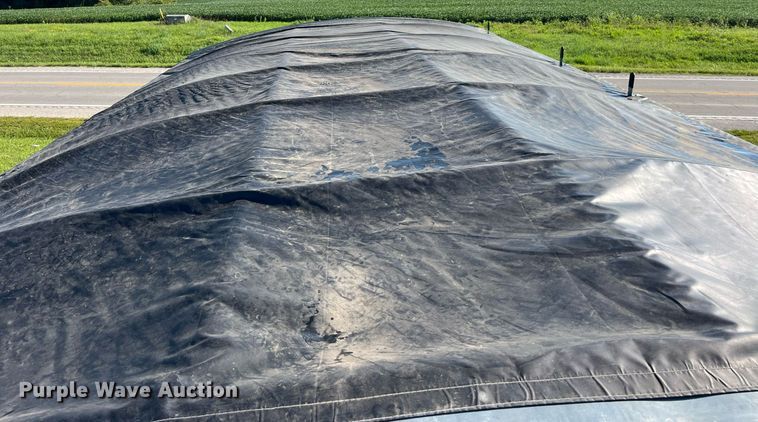 image for item DP2049 2008 J&M 1000  grain cart