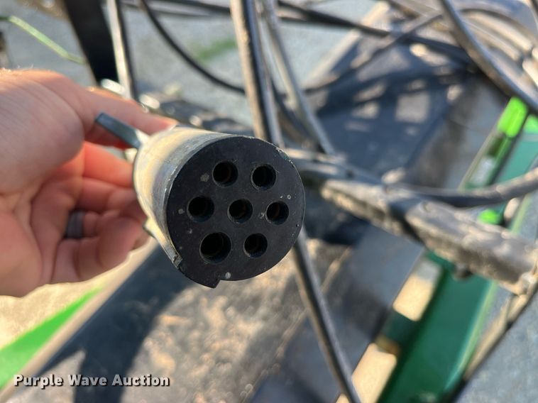 image for item DP2049 2008 J&M 1000  grain cart