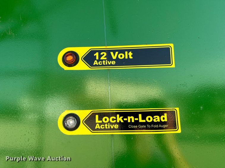 image for item DP2049 2008 J&M 1000  grain cart