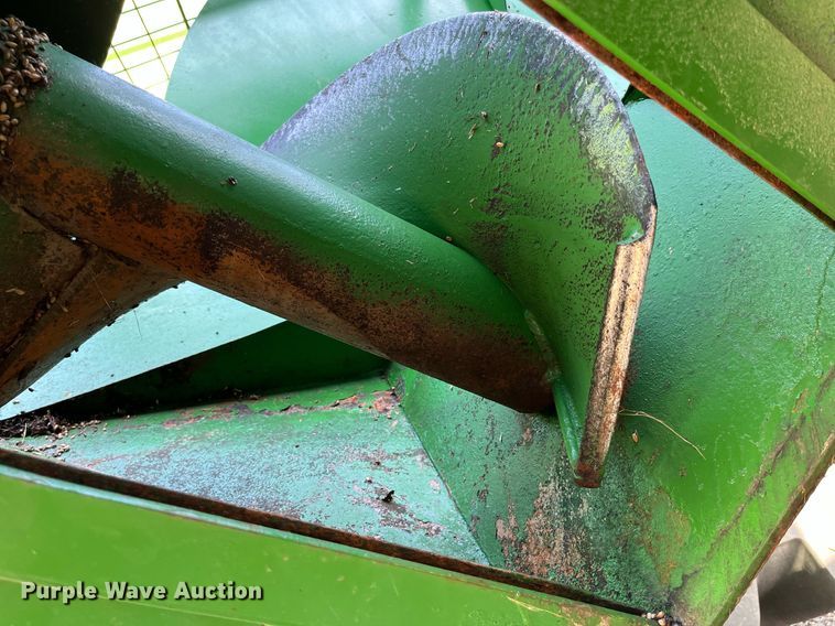 image for item DP2049 2008 J&M 1000  grain cart