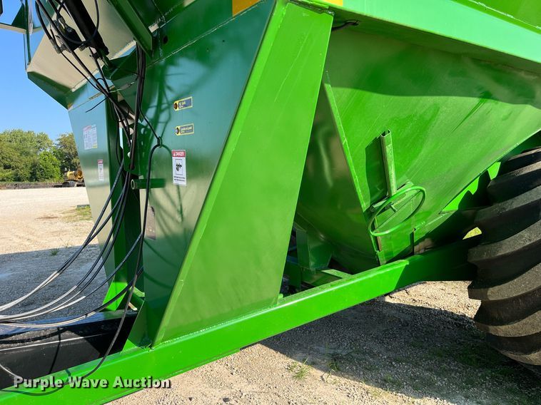 image for item DP2049 2008 J&M 1000  grain cart